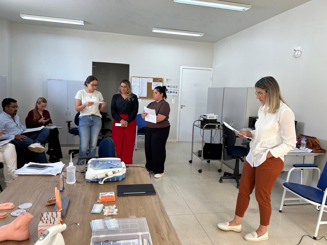 Aula Prática Auriculoterapia 8